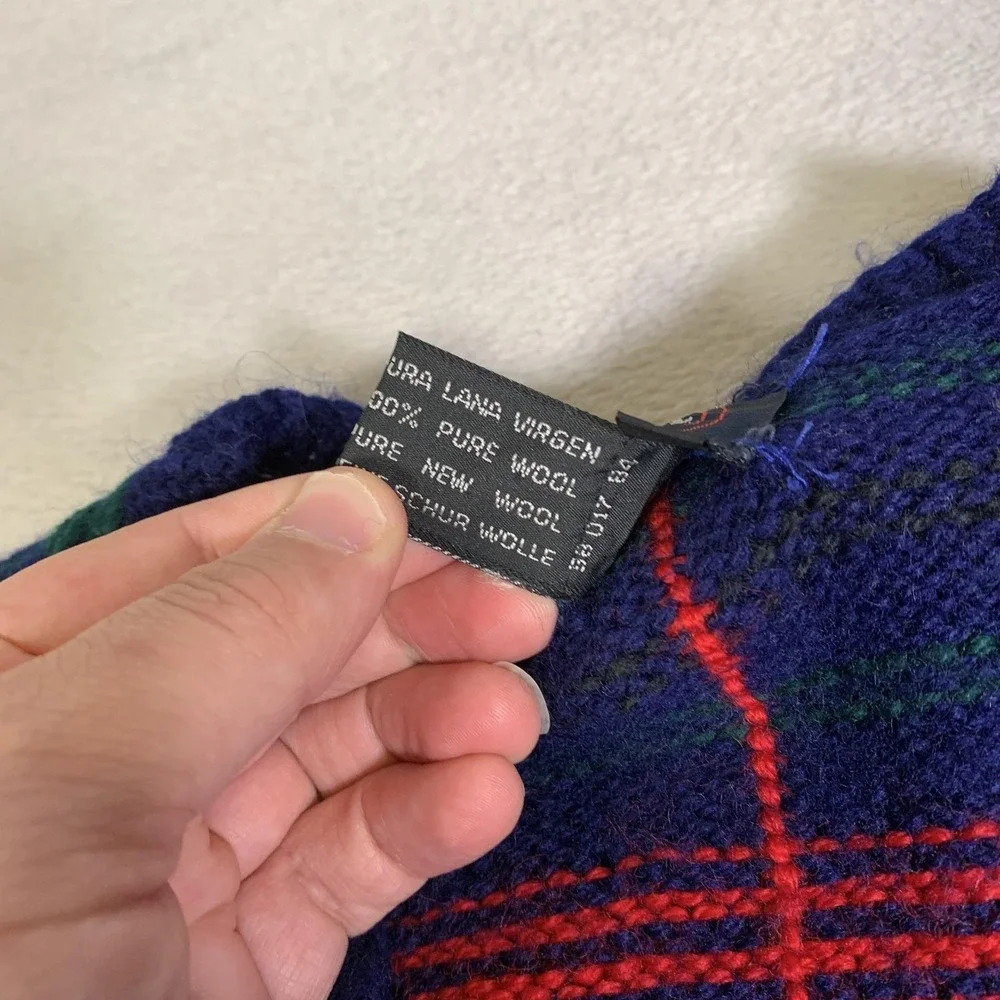 Vintage Allen Solly Sweater Vest Mens S Blue Plaid V Neck 100% Wool Knit Uruguay
